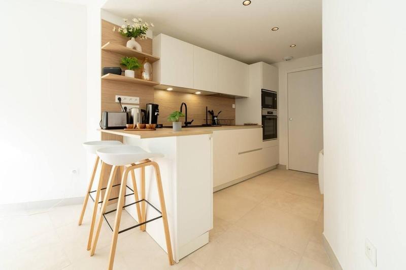 Maison - 92 m² - 6 pièces