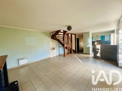 Maison - 94 m² - 5 pièces