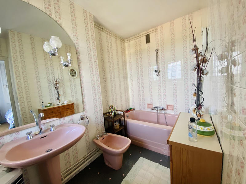 Appartement - 168 m² - 6 pièces