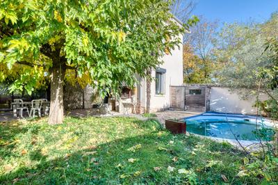 Maison - 342 m² - 9 pièces