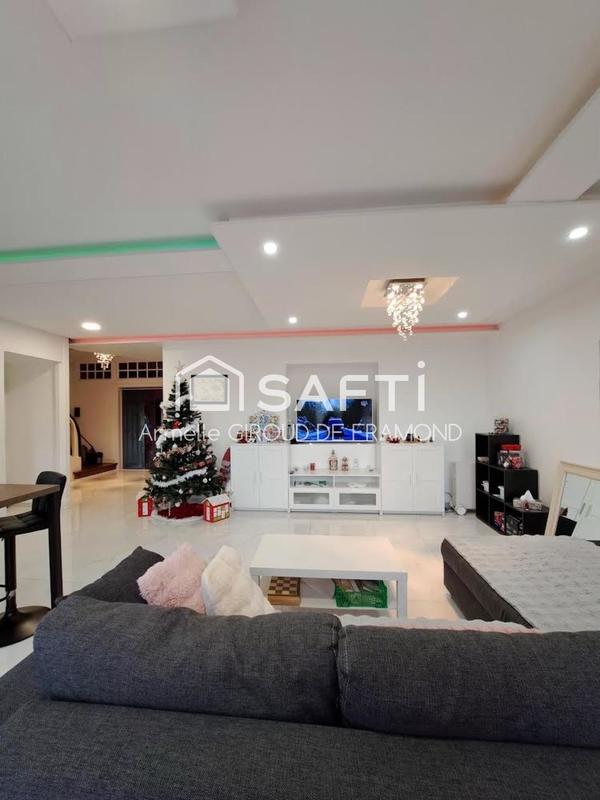 Maison - 194 m² - 8 pièces