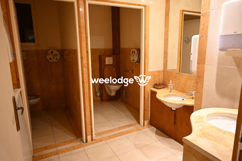 Fonds de commerce - 1 186 m²