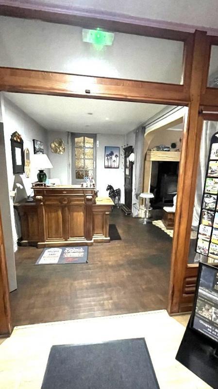 Maison - 600 m² - 19 pièces