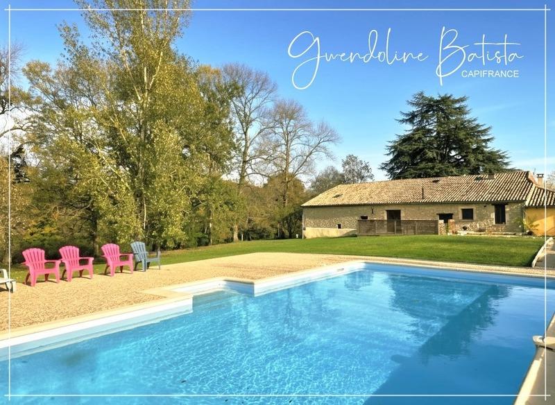 Propriété - 415 m² - 15 pièces