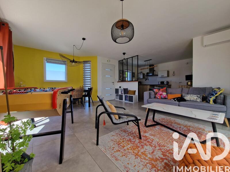 Maison - 92 m² - 4 pièces