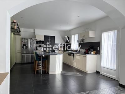 Maison - 168 m² - 7 pièces