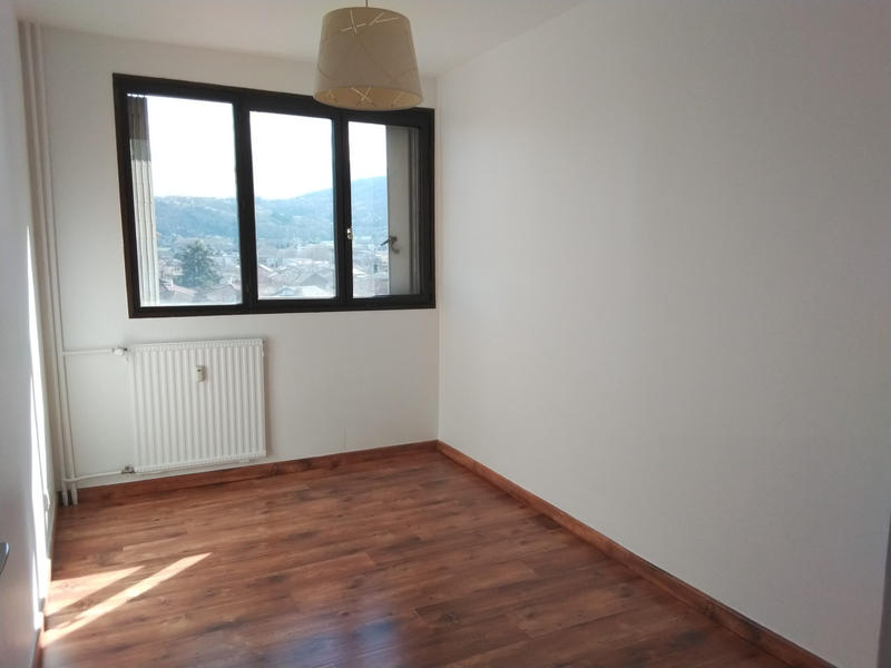 Appartement - 77 m² - 4 pièces