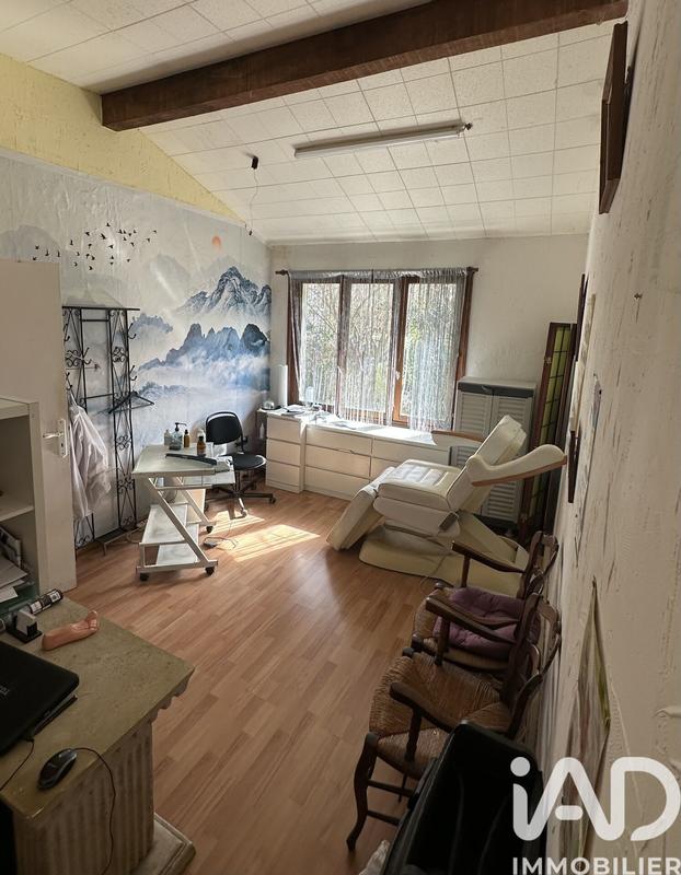 Maison - 200 m² - 7 pièces