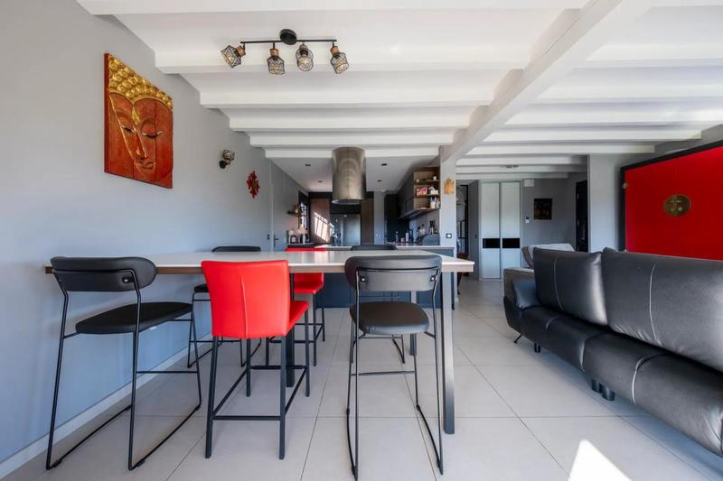 Maison - 130 m² - 4 pièces