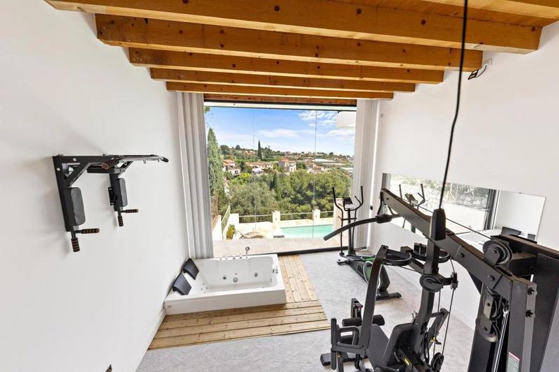 Villa - 137 m² - 5 pièces