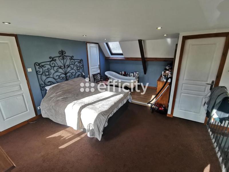 Maison - 170 m² - 7 pièces