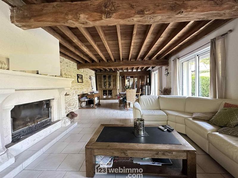 Maison - 255 m² - 8 pièces