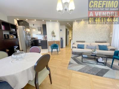 Appartement - 82 m² - 4 pièces