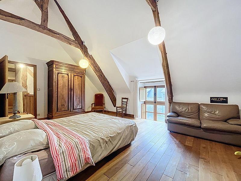 Maison - 418 m² - 15 pièces