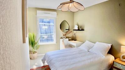 Chambre - 12 m² - 5 pièces