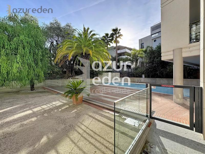 Appartement - 80 m² - 3 pièces