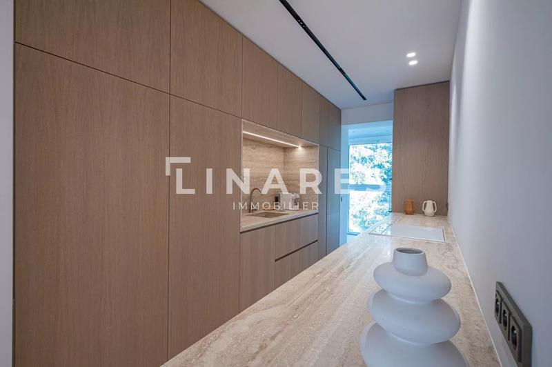 Appartement - 98 m² - 4 pièces