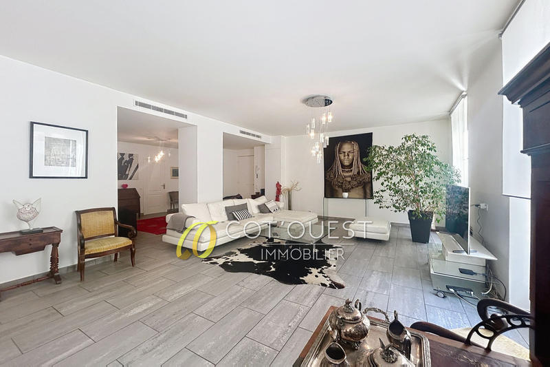 Appartement - 97 m² - 3 pièces