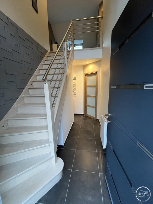 Maison - 147 m² - 6 pièces