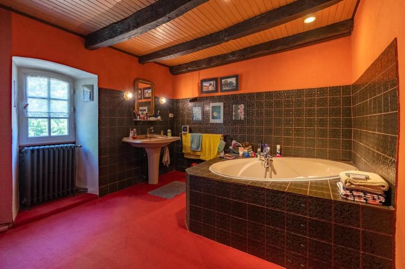 Propriété - 186 m² - 5 pièces