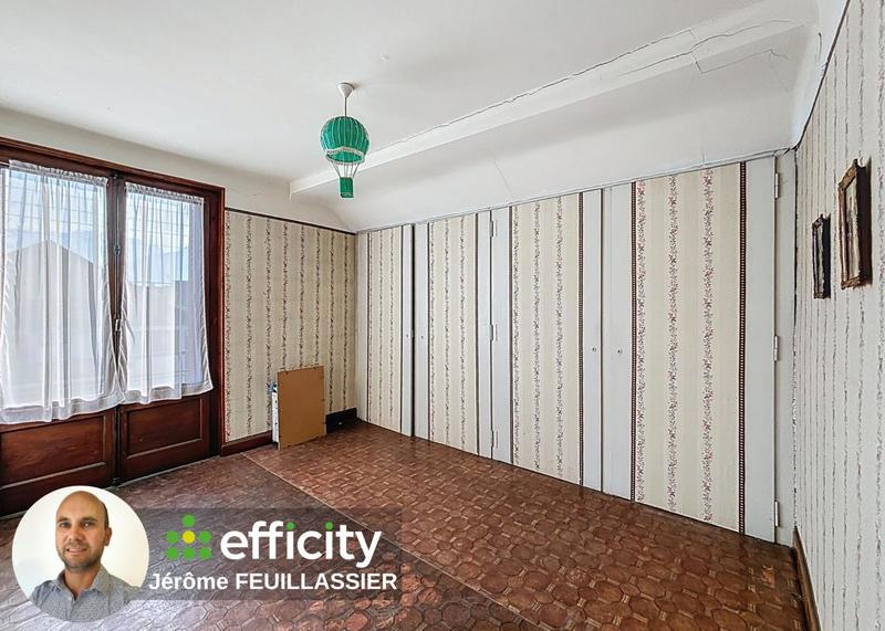 Maison - 90 m² - 5 pièces