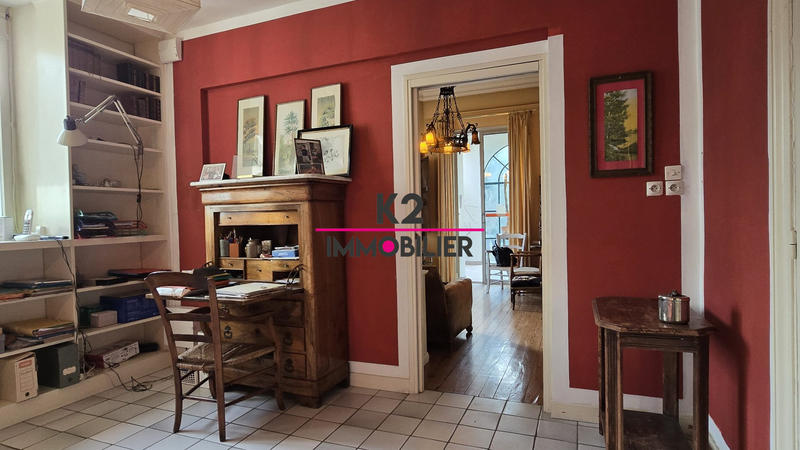 Maison - 258 m² - 7 pièces