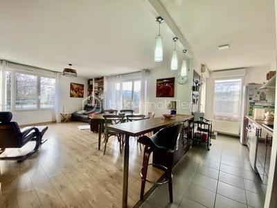 Appartement - 74 m² - 3 pièces