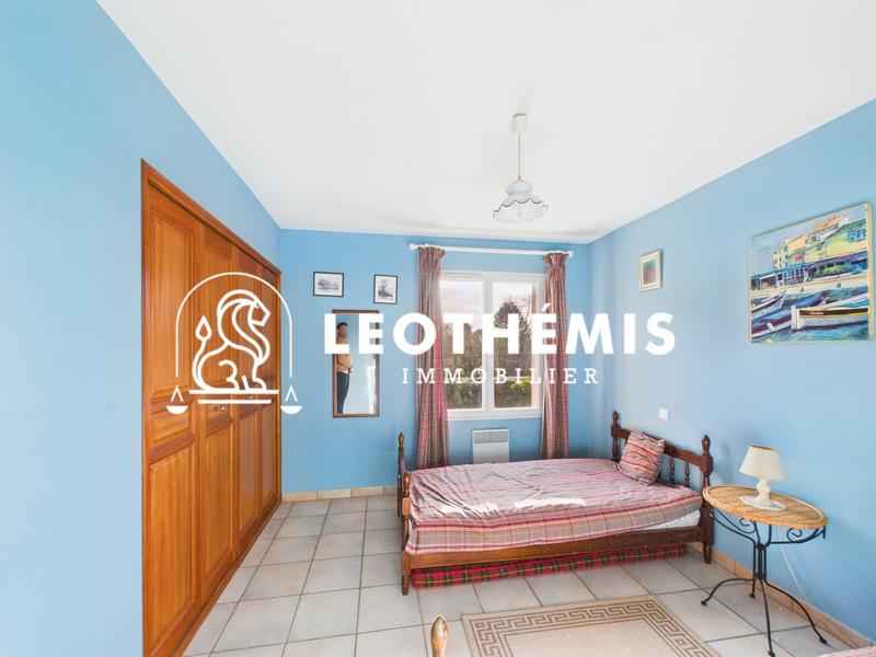 Maison - 177 m² - 8 pièces