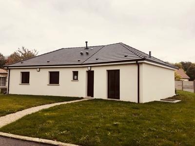 Maison - 88 m² - 4 pièces