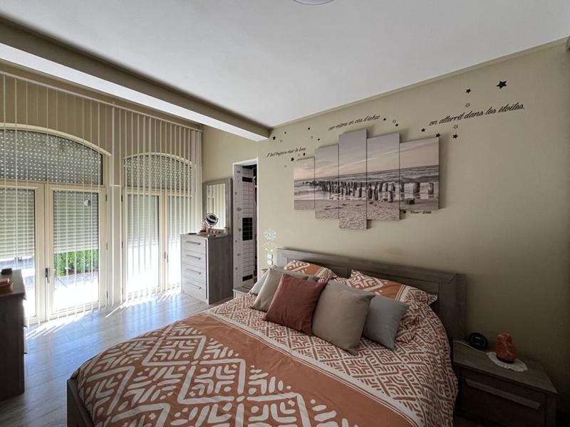 Maison - 208 m² - 7 pièces