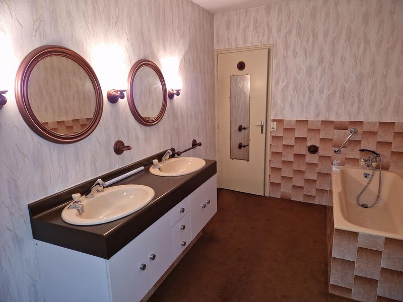 Maison - 139 m² - 7 pièces