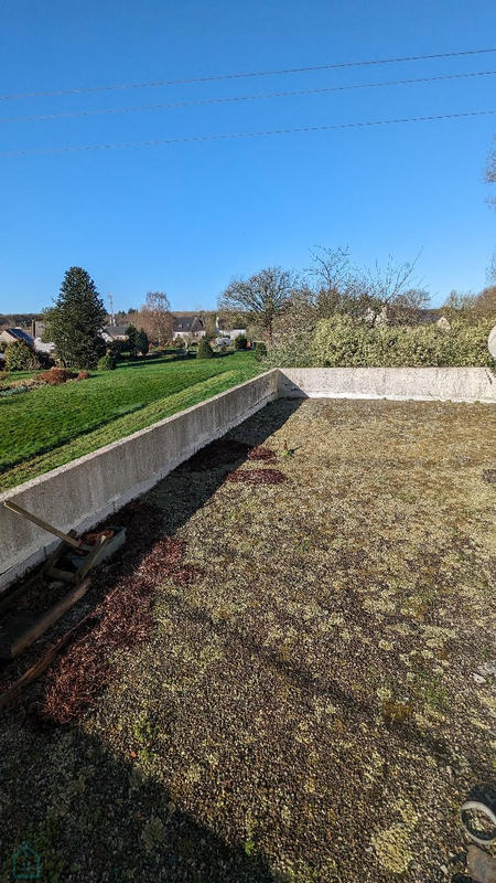 Maison - 335 m² - 15 pièces