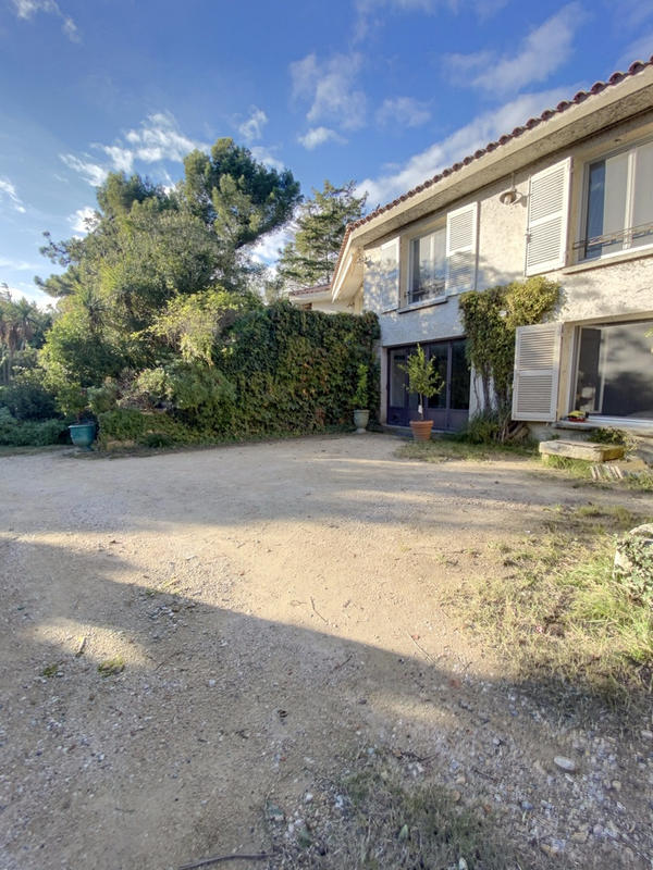 Villa - 150 m² - 5 pièces