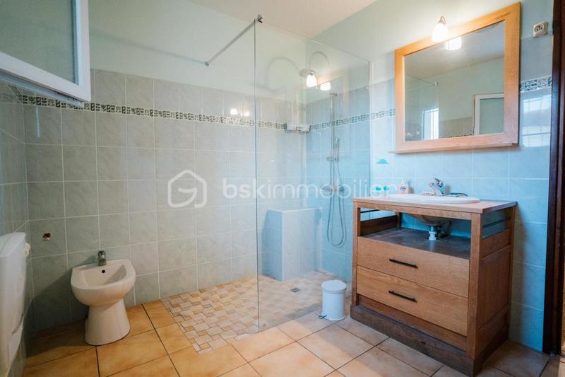 Maison - 95 m² - 3 pièces