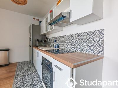 Chambre - 13 m² - 1 pièce