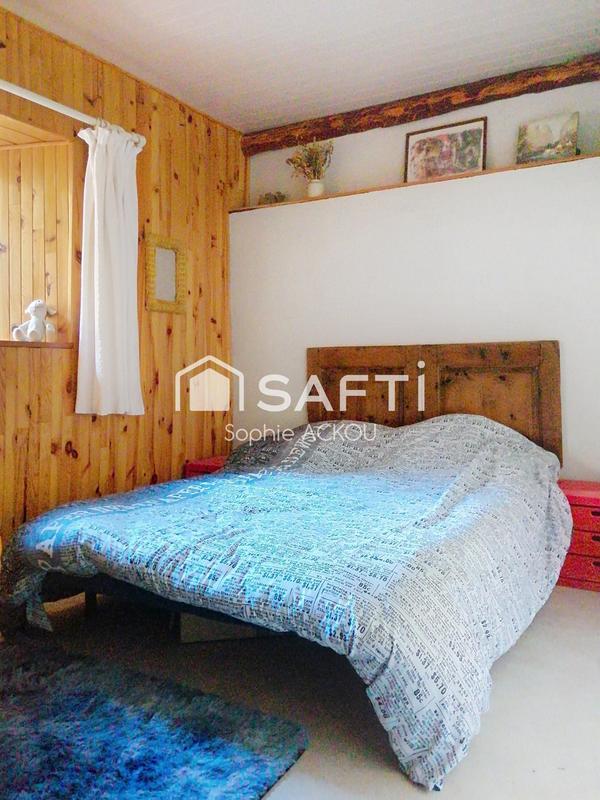 Maison - 250 m² - 6 pièces