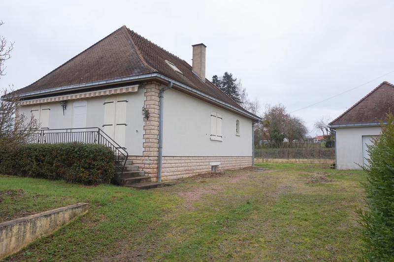 Maison - 98 m² - 4 pièces