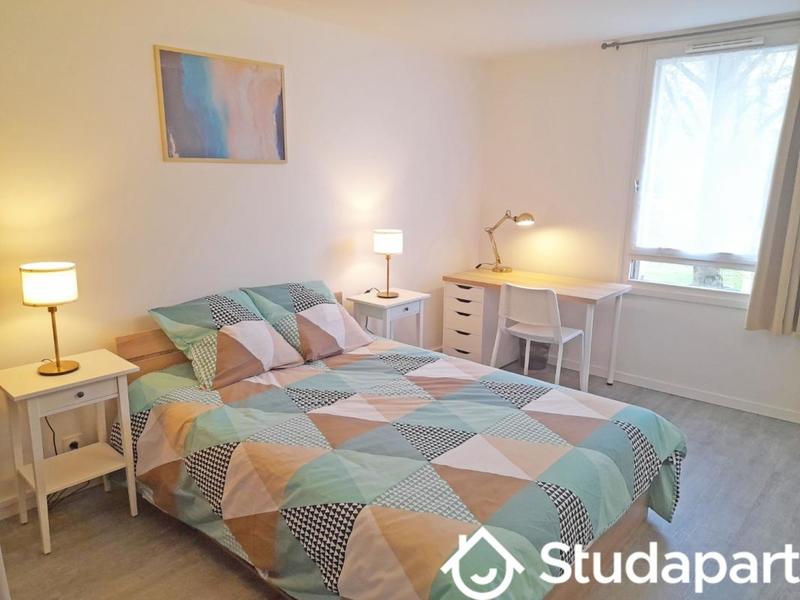 Chambre - 9 m² - 1 pièce