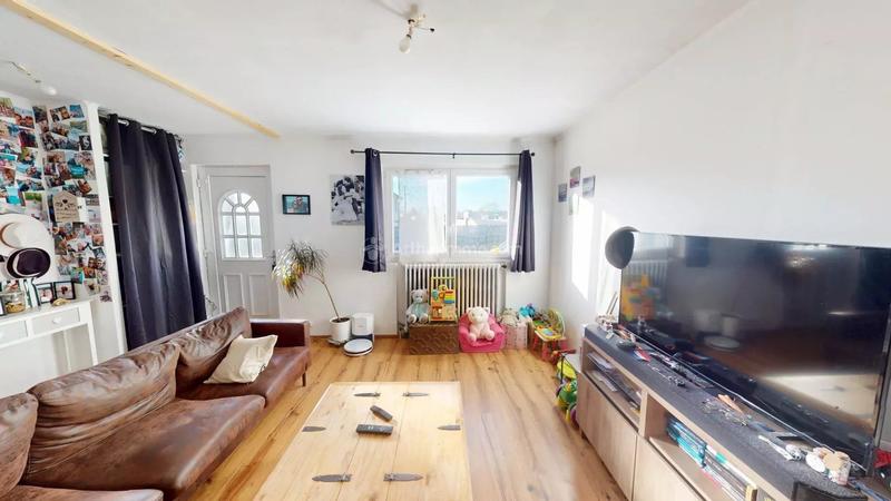 Maison - 157 m² - 8 pièces