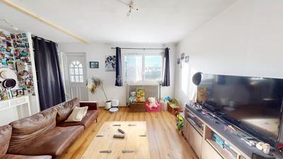 Maison - 157 m² - 8 pièces