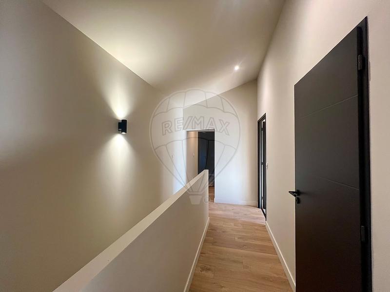 Maison - 180 m² - 6 pièces