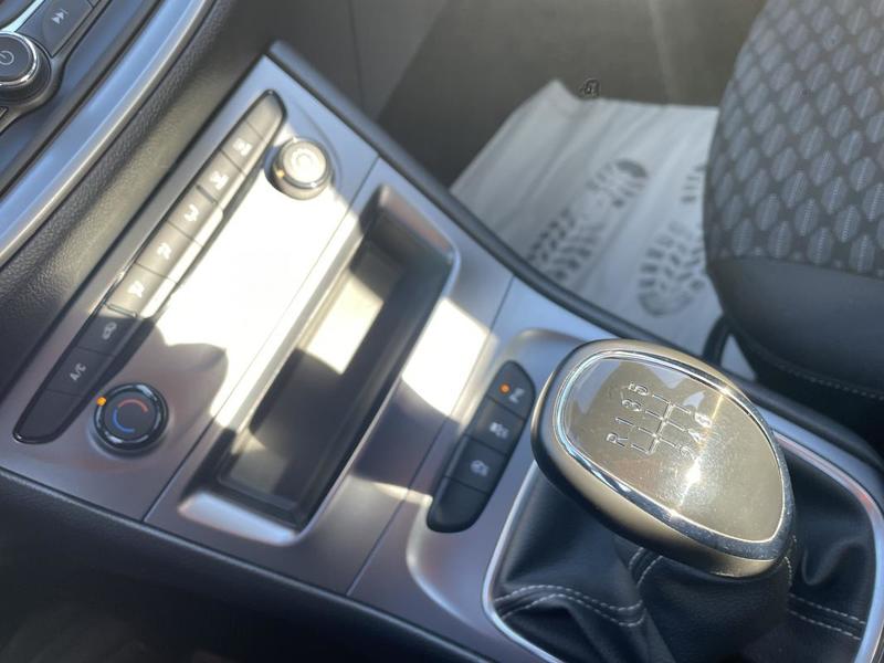 Opel Astra Edition 1.2t 110cv Bvm6 1ère Main 29500km! Moteur Opel