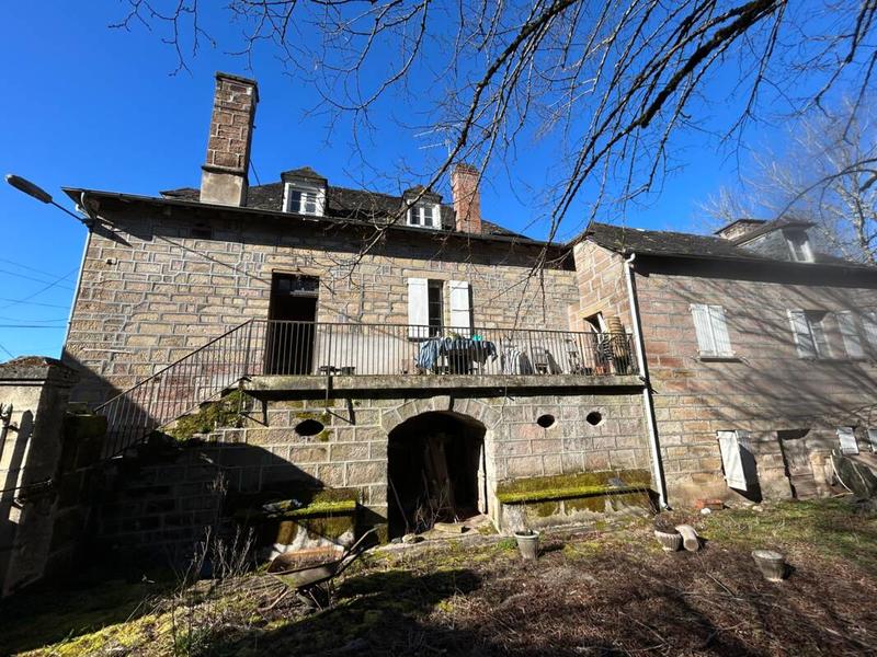 Maison ancienne - 183 m² - 6 pièces