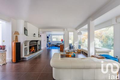 Maison de maîtres - 240 m² - 5 pièces