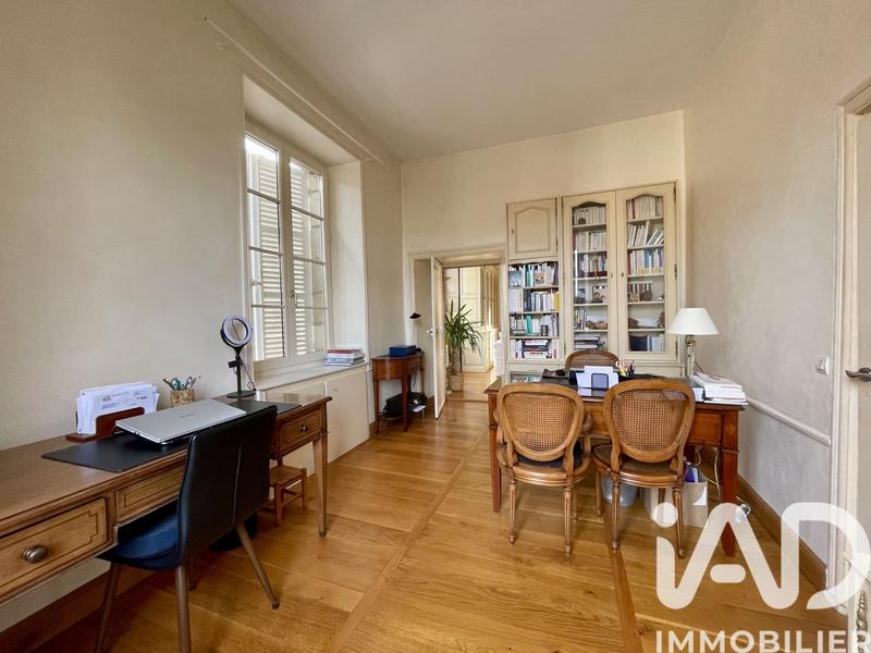 Appartement - 170 m² - 6 pièces