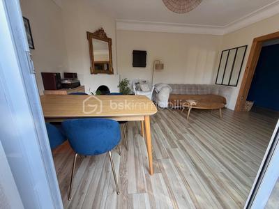 Maison traditionnelle - 110 m² - 5 pièces