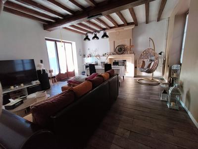 Maison - 122 m² - 7 pièces