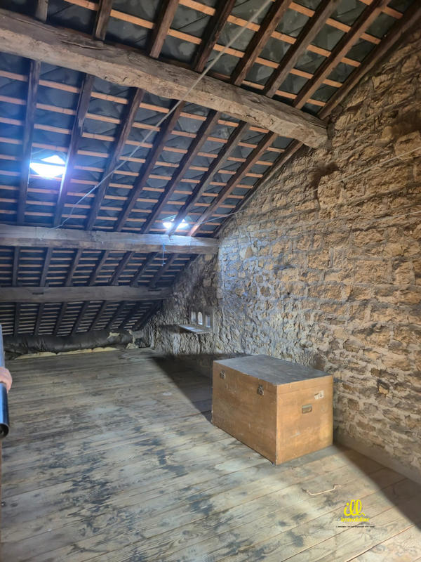 Maison - 216 m² - 10 pièces