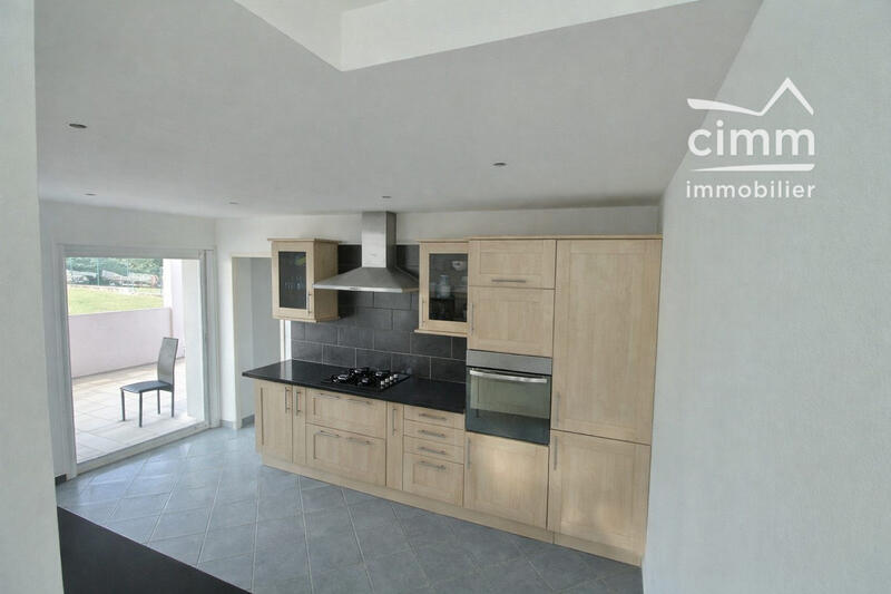 Maison - 105 m² - 4 pièces