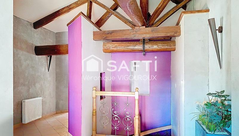 Maison - 250 m² - 7 pièces